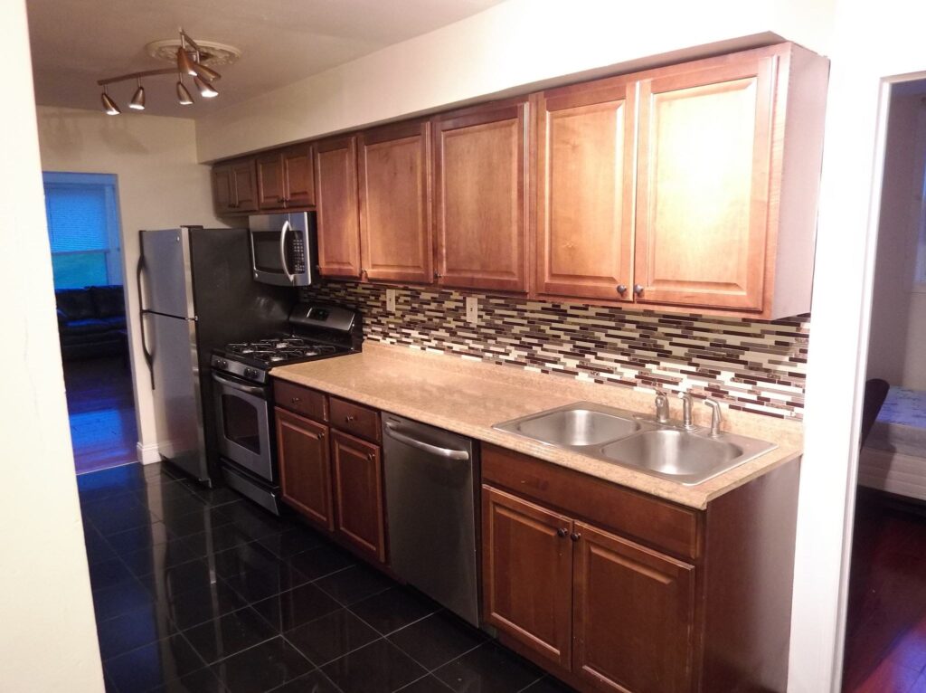 312 Westcott St Apartment 1 photo 4