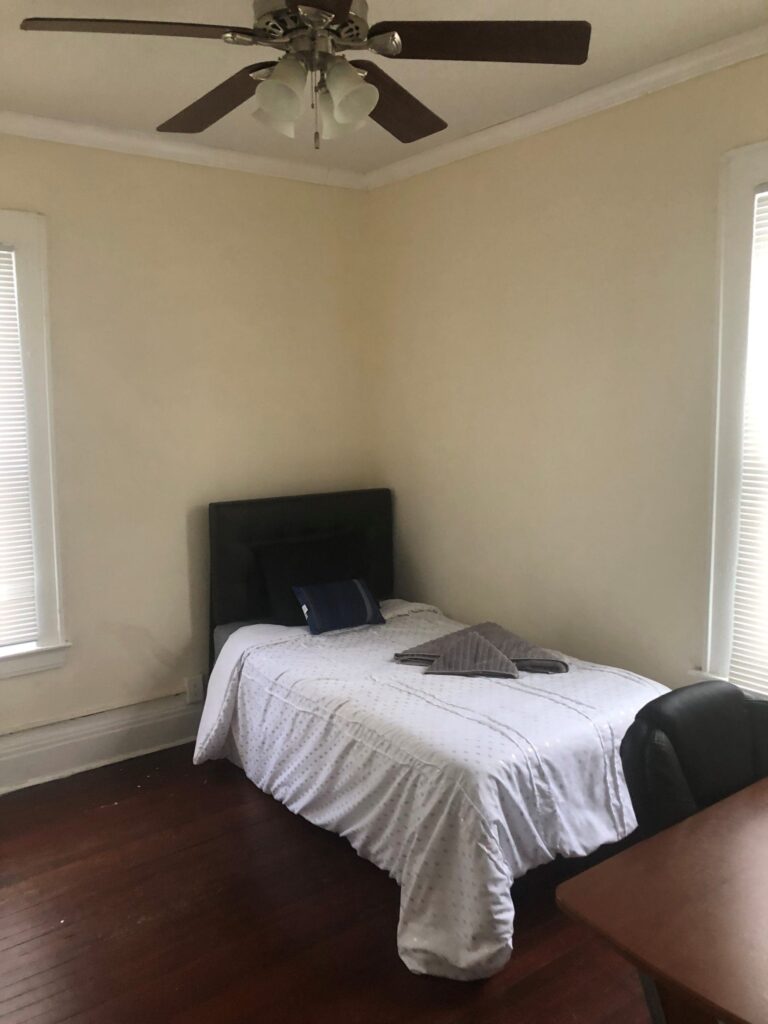 1524 East Genesee St Apartment 2 photo 5