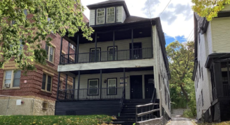 1526 East Genesee St Apartment 2