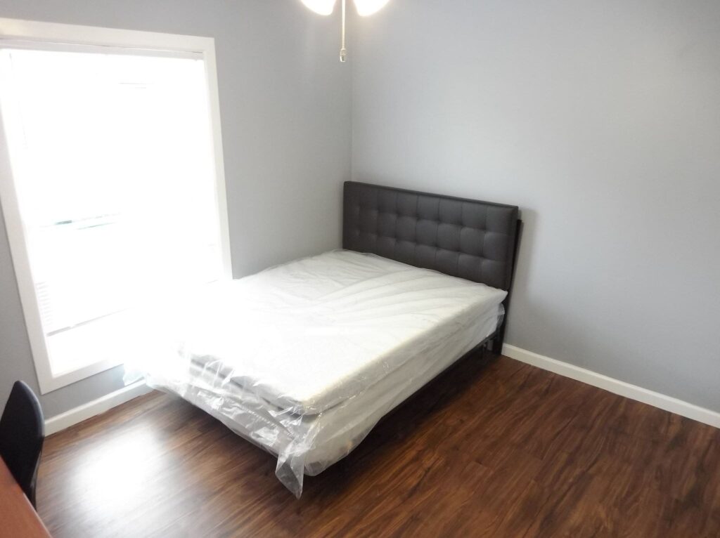 315 Walnut Ave Apartment 2 photo 7
