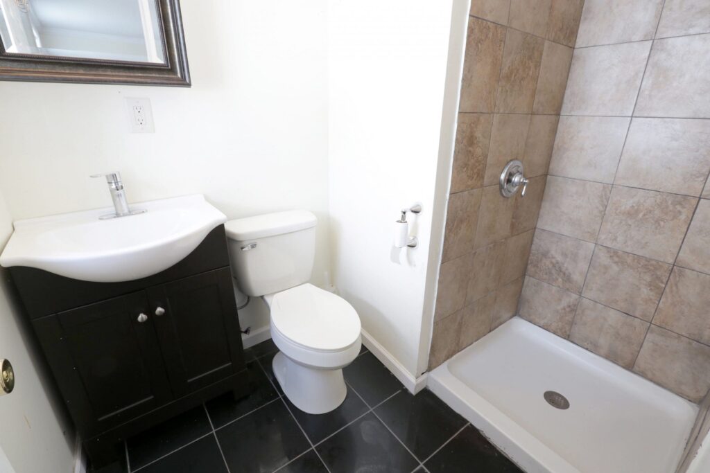 315 Walnut Ave Apartment 1 photo 13