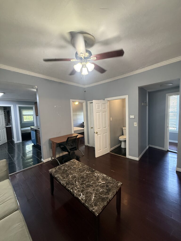 205 Lexington Ave Apt 1 photo 13