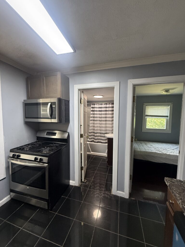 205 Lexington Ave Apt 1 photo 19