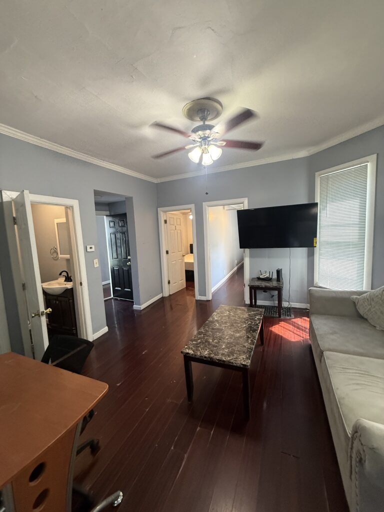 205 Lexington Ave Apt 1 photo 27