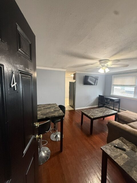 307 Columbus Ave Apartment 4 photo 2