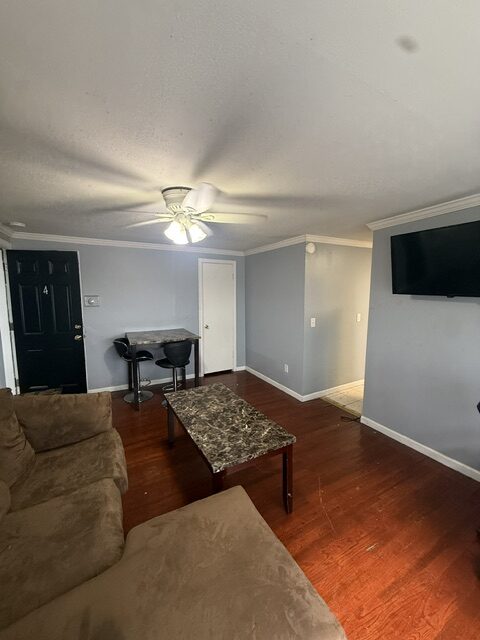 307 Columbus Ave Apartment 4 photo 4