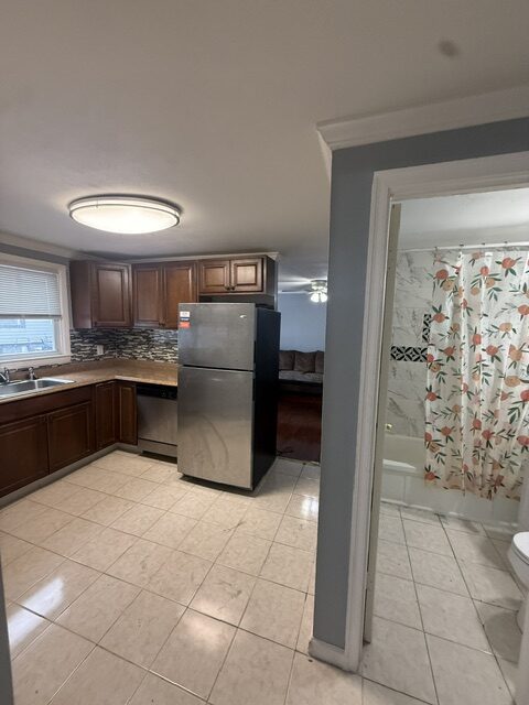 307 Columbus Ave Apartment 4 photo 16