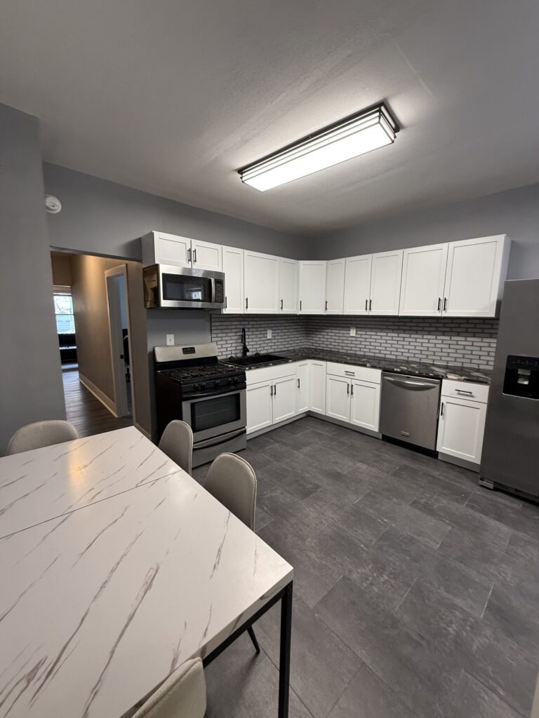1322 Madison St Apartment 1 photo 11
