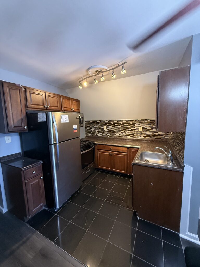 2319 East Genesee St Apartment 3 photo 22