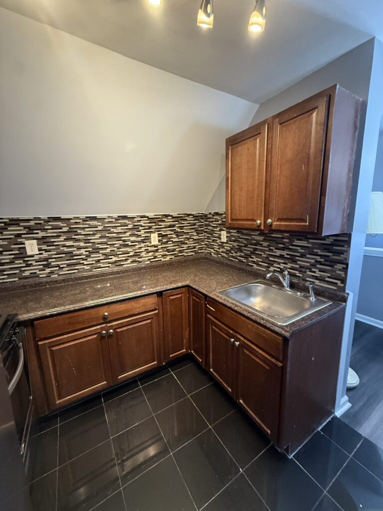 2319 East Genesee St Apartment 3 photo 24