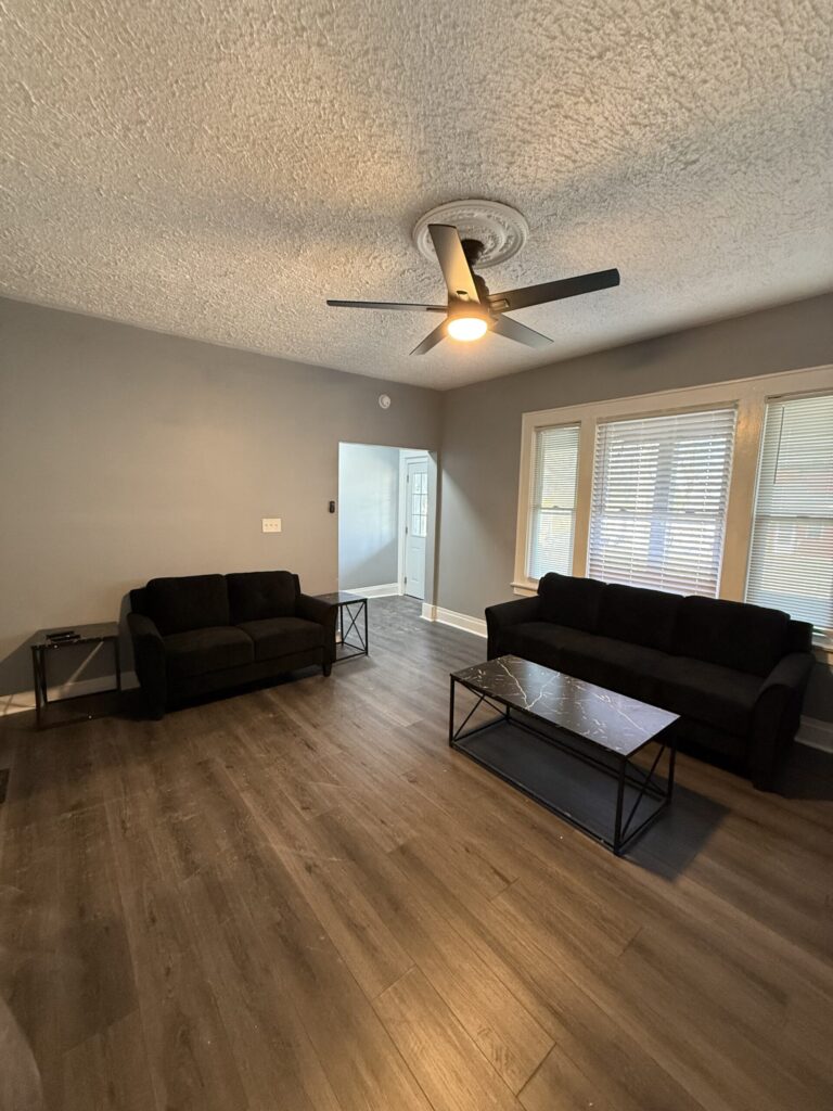 1322 Madison St Apartment 1 photo 2