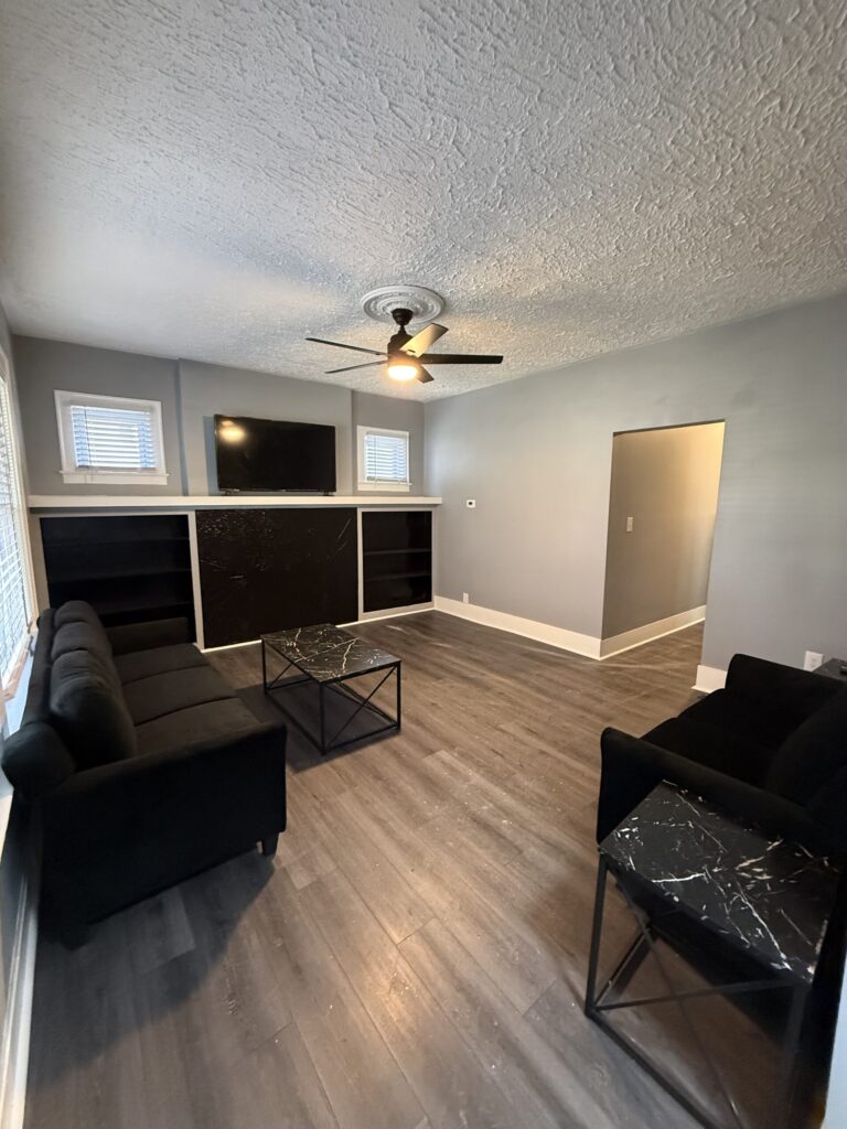 1322 Madison St Apartment 1 photo 3