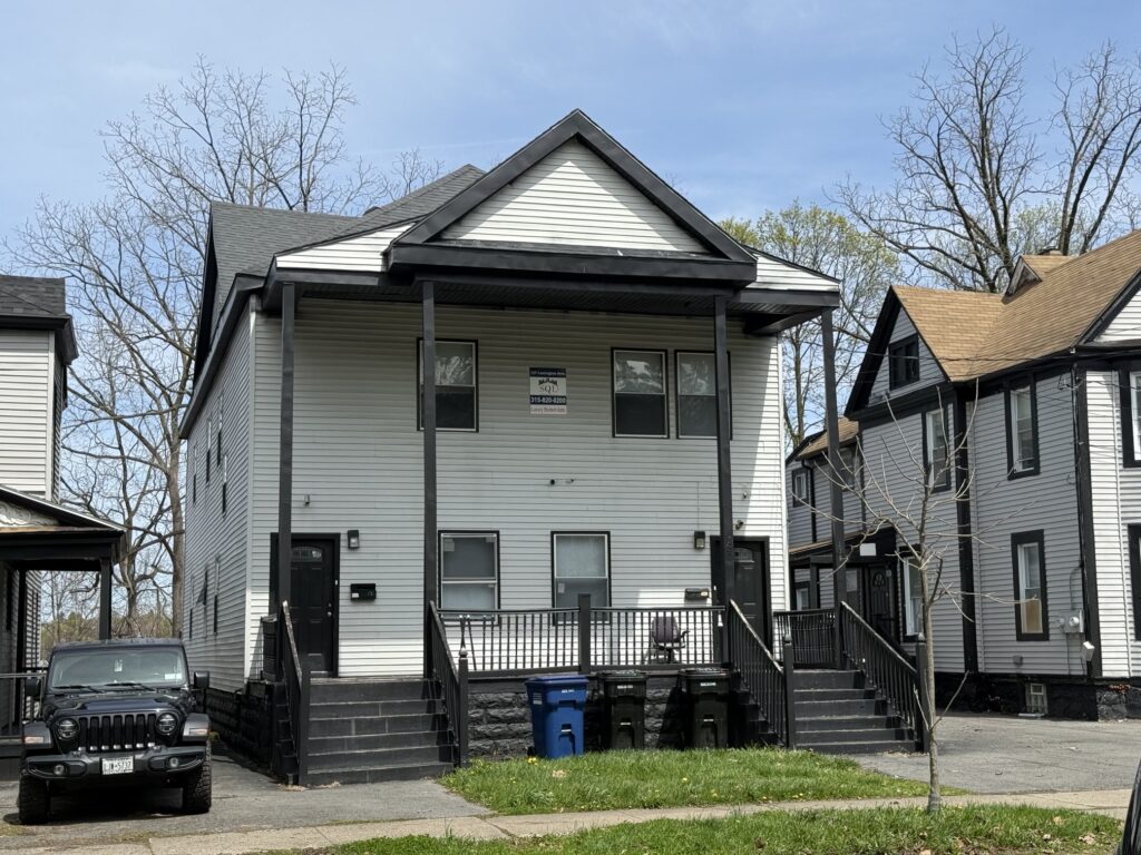 137 Lexington Ave photo 1