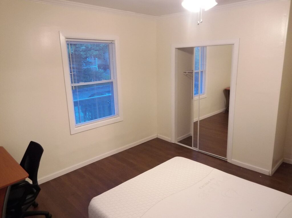 109 Ashworth Pl Apartment 1 photo 7