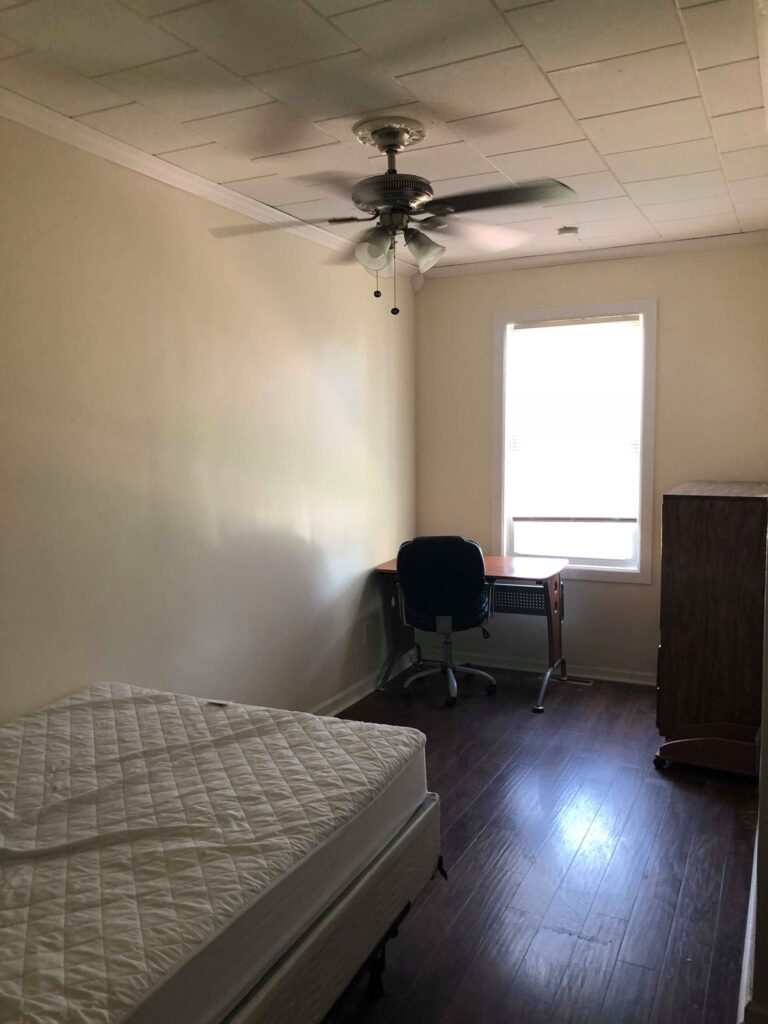 1436 East Genesee St Apartment 3 photo 4