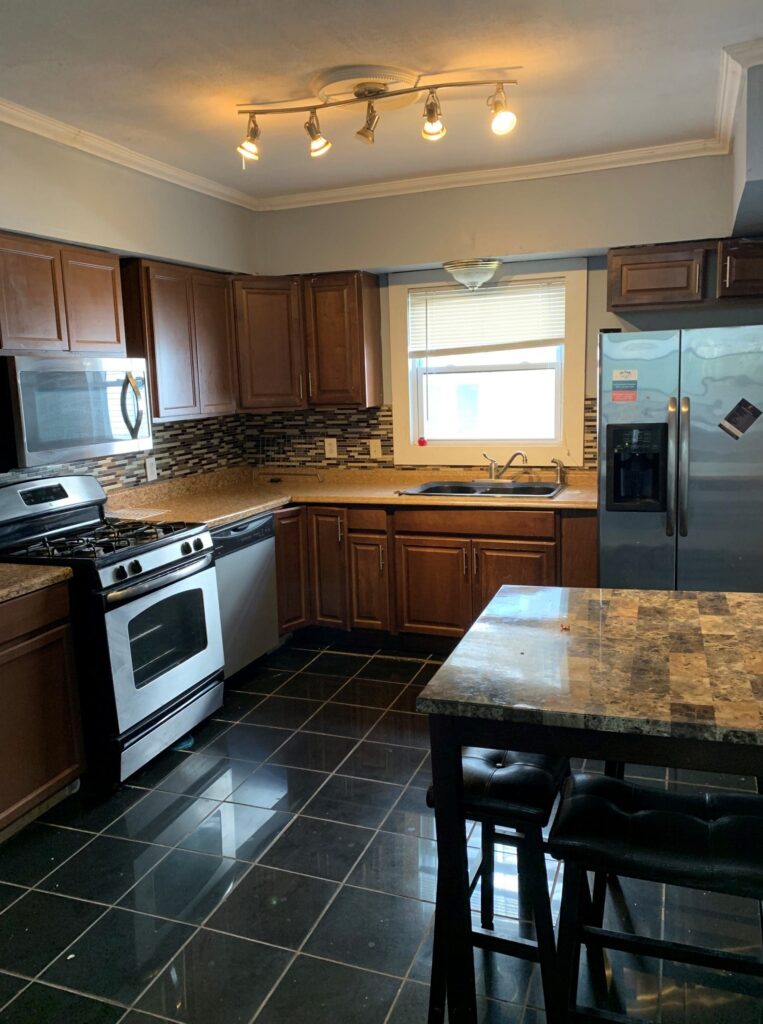 141 Lexington Ave Apt 1 photo 7