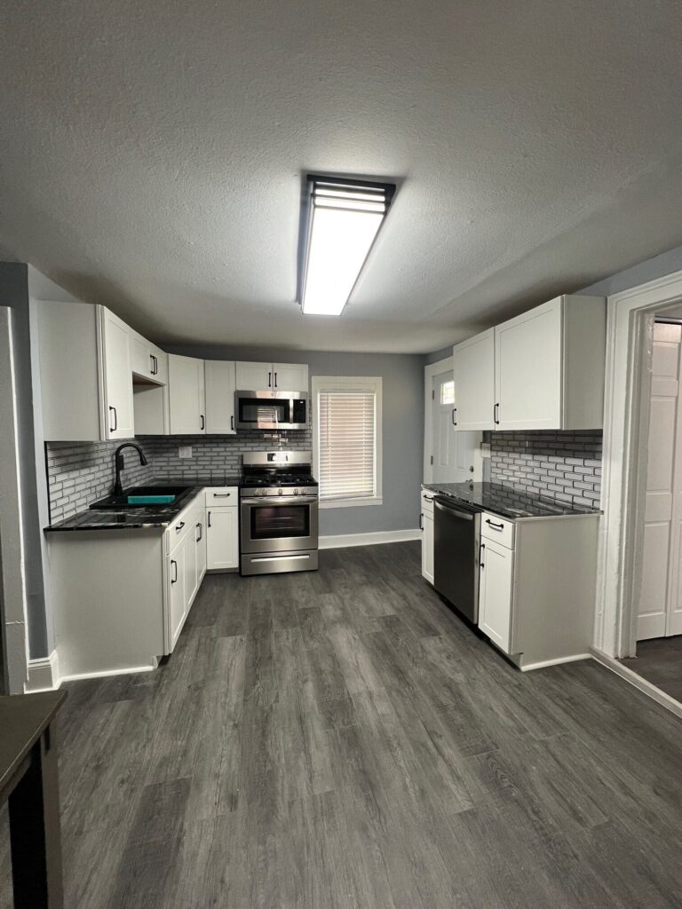 205 Ashworth Pl photo 5