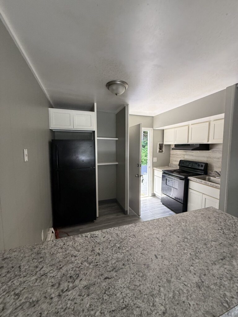 401 Smith St Unit B6 photo 3