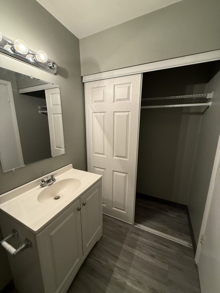 401 Smith St Unit B6 photo 6