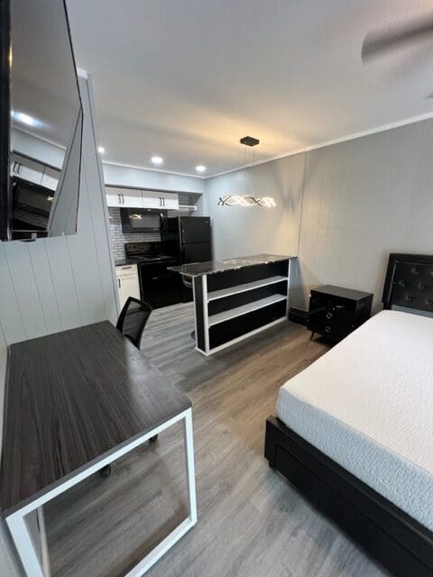 401 Smith St Unit B15 photo 9