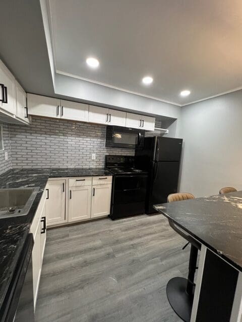 401 Smith St Unit B15 photo 10