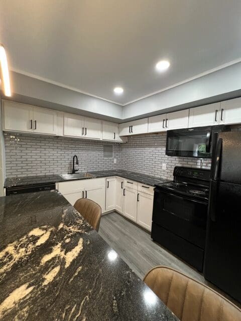 401 Smith St Unit B15 photo 11