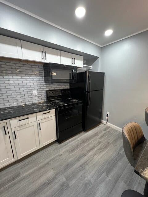 401 Smith St Unit B15 photo 13