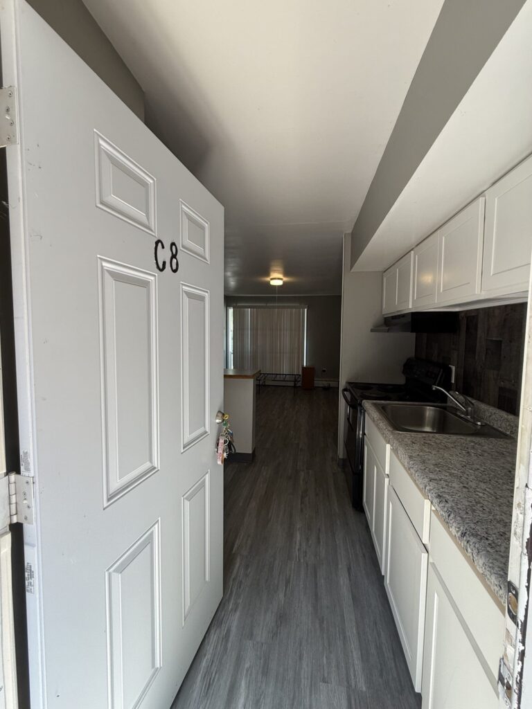 401 Smith St Unit A4 photo 2