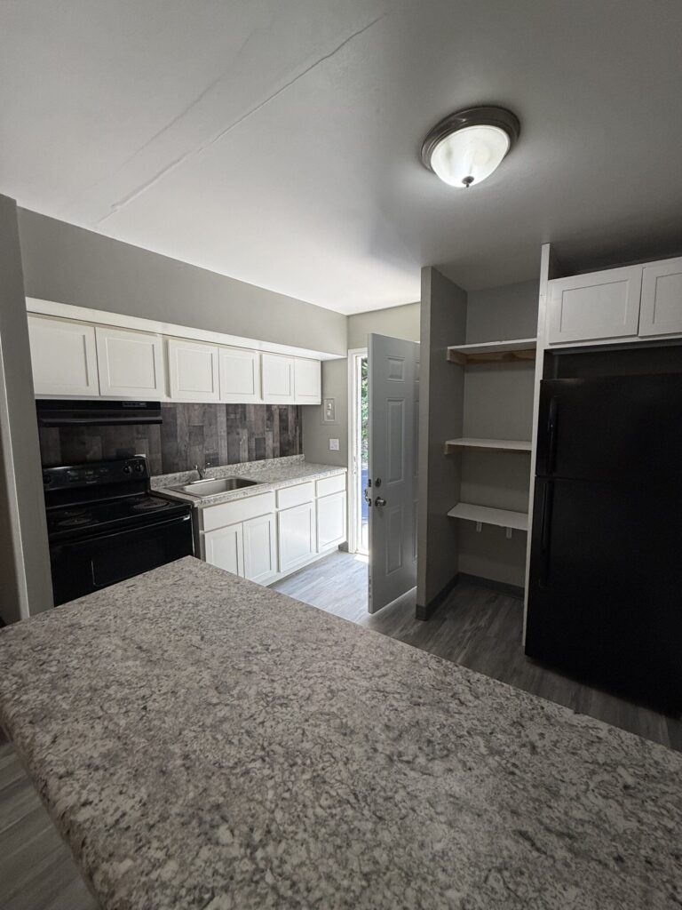 401 Smith St Unit A4 photo 5