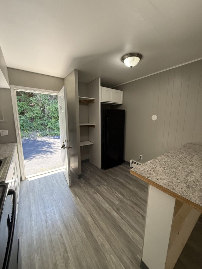 401 Smith St Unit A4 photo 6