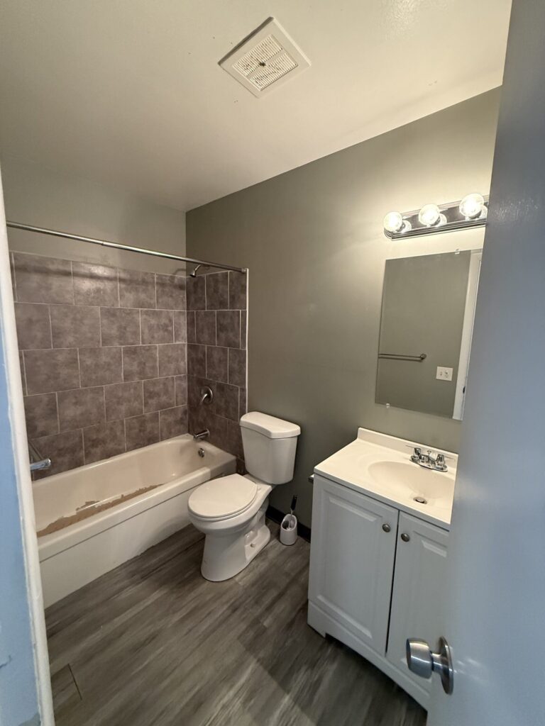 401 Smith St Unit A4 photo 9