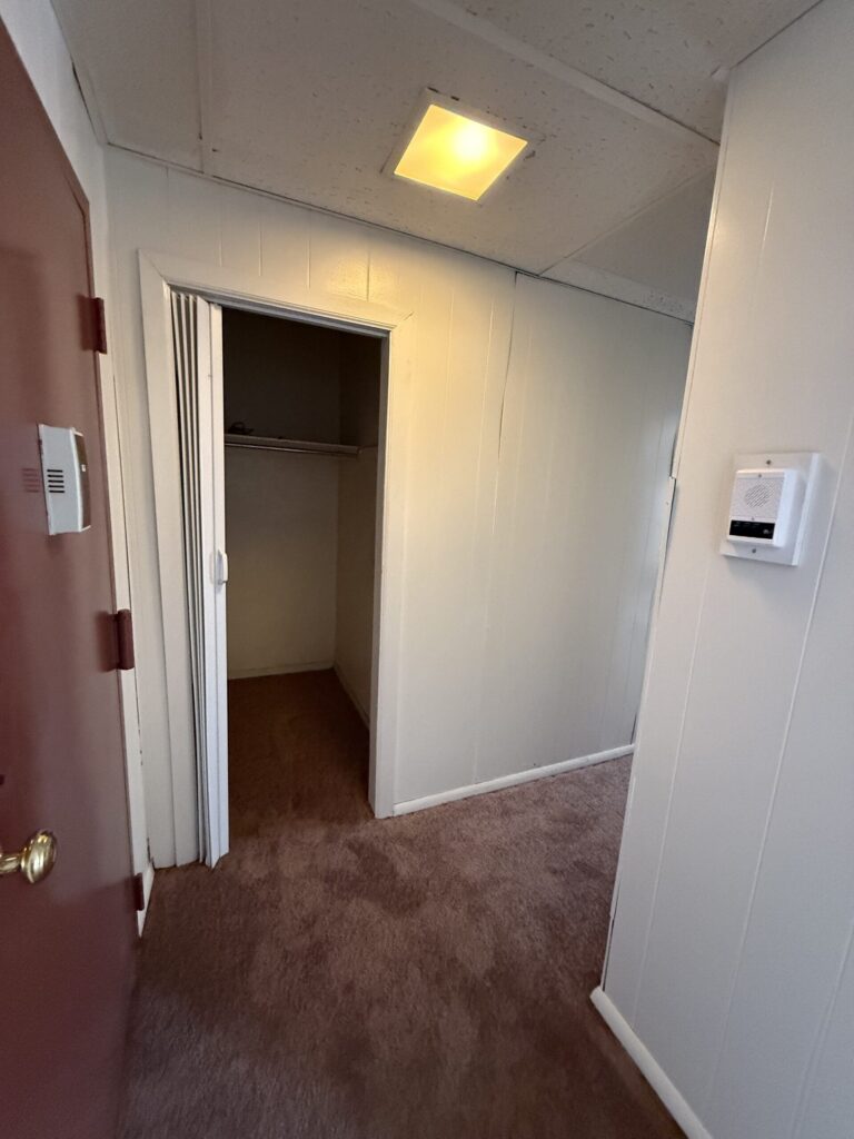 1108 E Genesee St Apt 104 photo 14