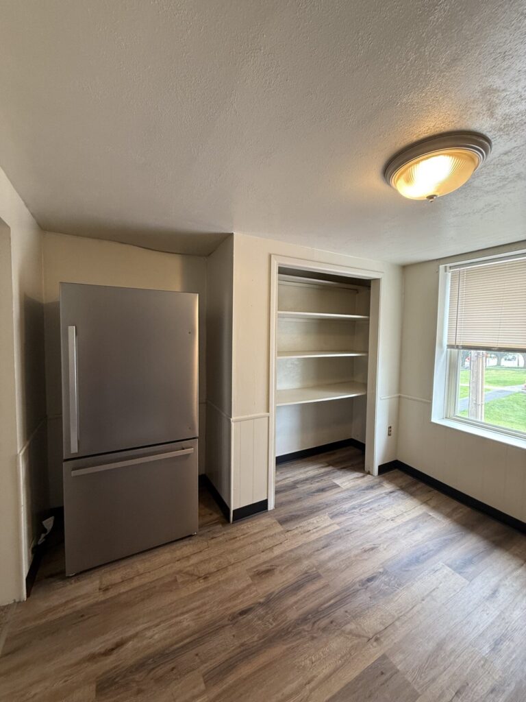 1108 E Genesee St Apt 102 photo 17