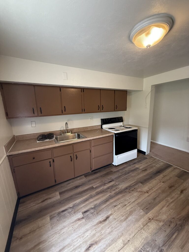 1108 E Genesee St Apt 102 photo 19