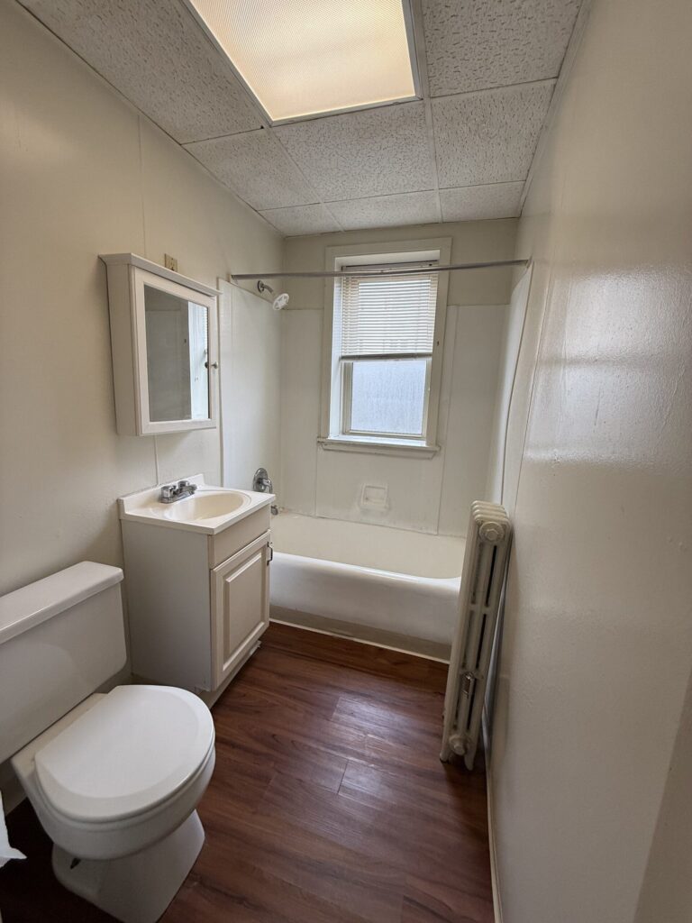 1108 E Genesee St Apt 103 photo 22