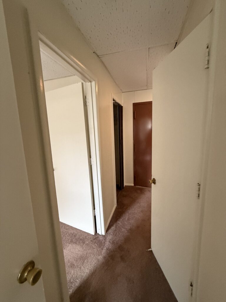 1108 E Genesee St Apt 103 photo 23