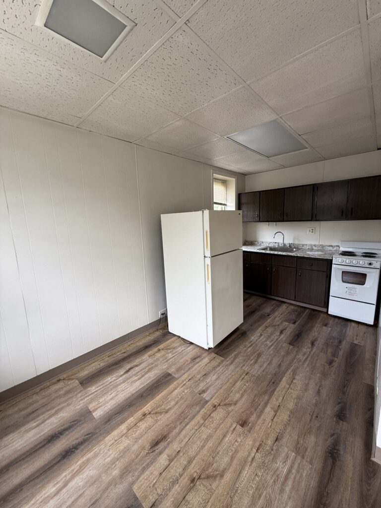 1108 E Genesee St Apt 209 photo 12