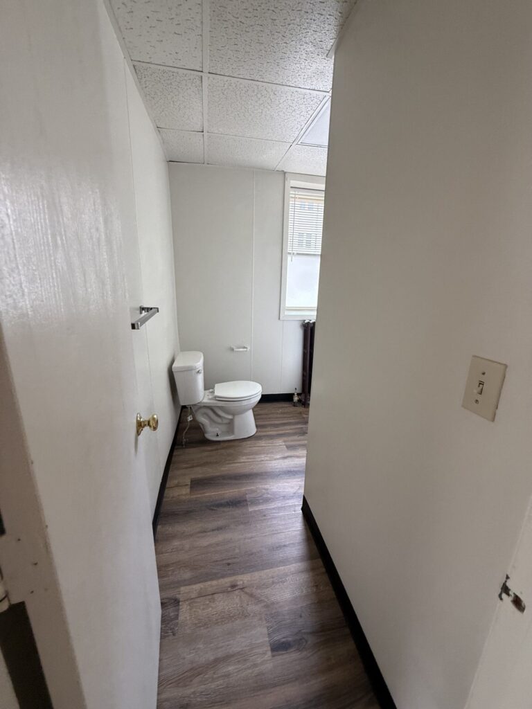 1108 E Genesee St Apt 209 photo 15
