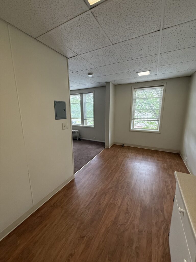 1108 E Genesee St Apt 307 photo 9
