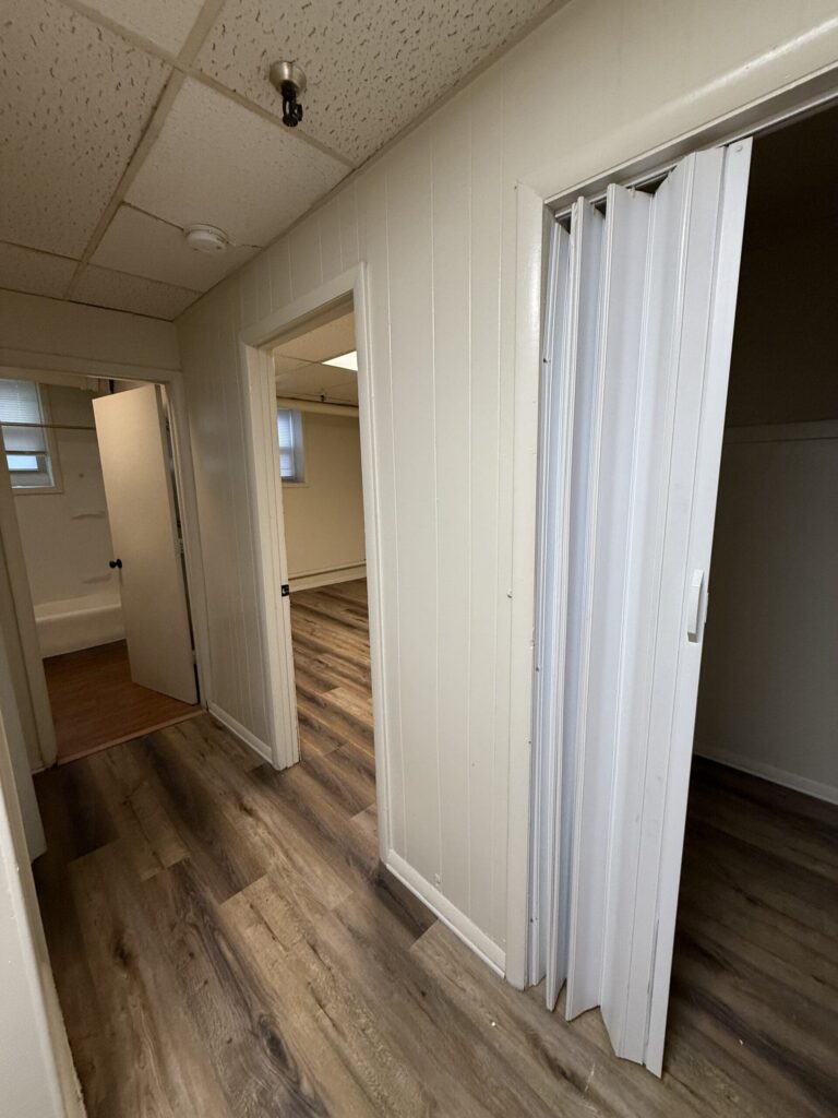 1108 E Genesee St Apt B3 photo 5