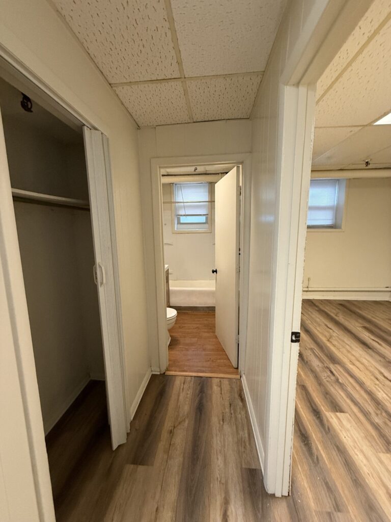 1108 E Genesee St Apt B3 photo 12