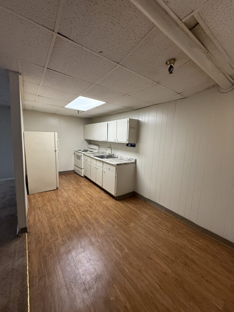 1108 E Genesee St Apt B6 photo 9