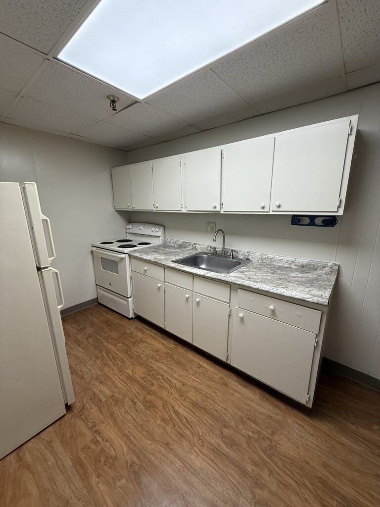 1108 E Genesee St Apt B6 photo 10