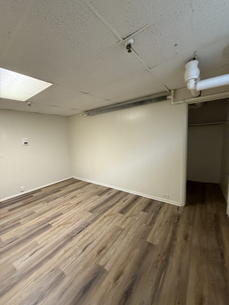 1108 E Genesee St Apt B10 photo 8