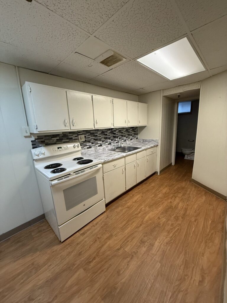 1108 E Genesee St Apt B10 photo 9
