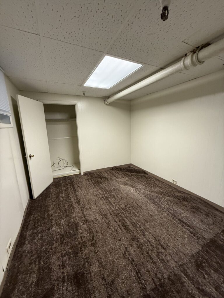 1108 E Genesee St Apt B10 photo 11