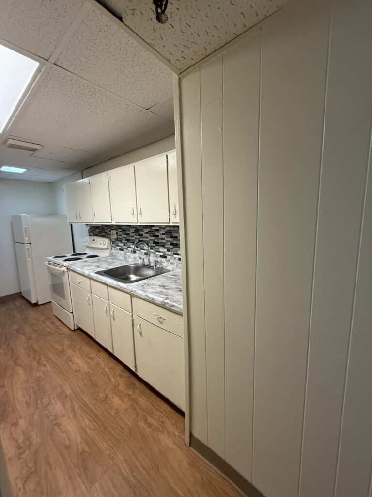 1108 E Genesee St Apt B10 photo 12