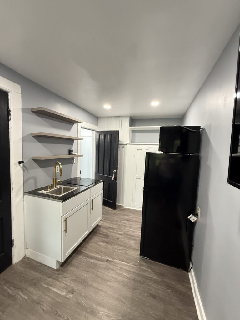 1211 Madison St Apartment 4 photo 6