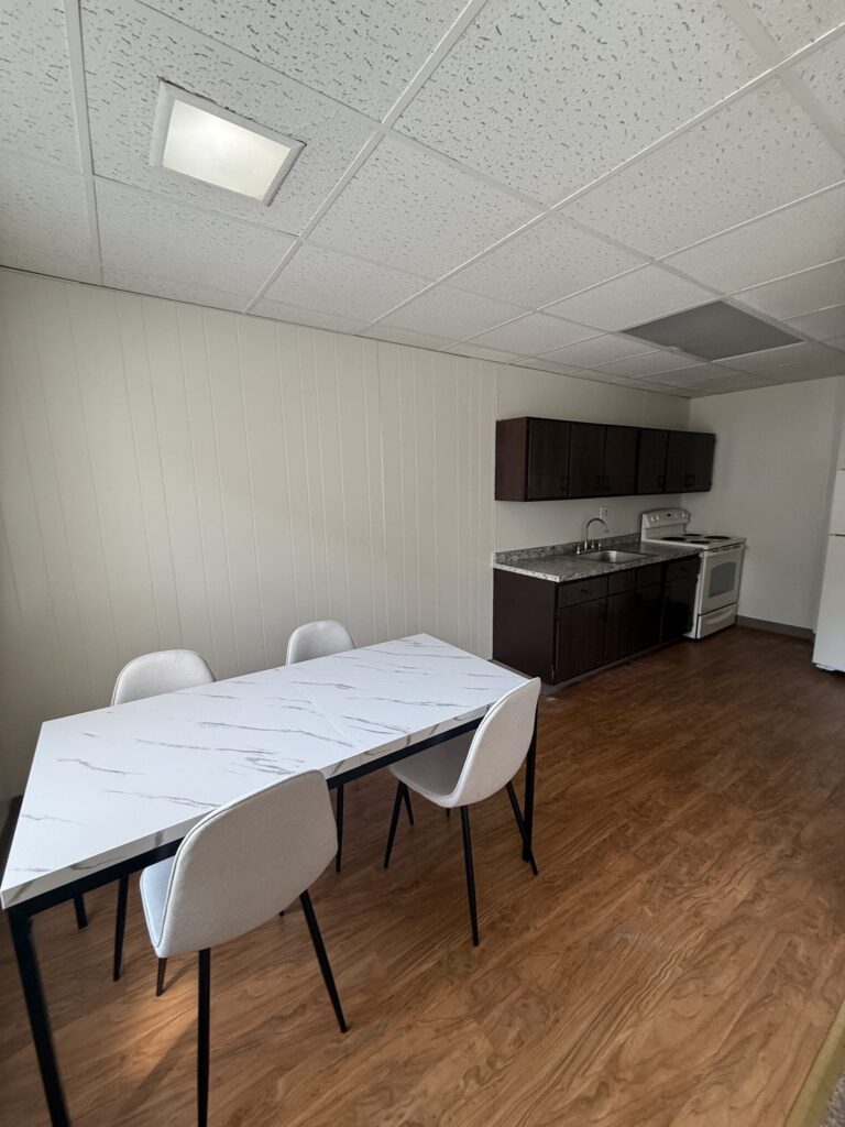 1108 E Genesee St Apt 104 photo 11