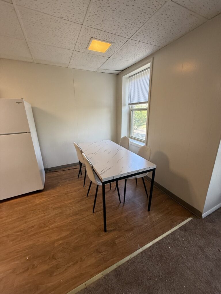 1108 E Genesee St Apt 201 photo 8